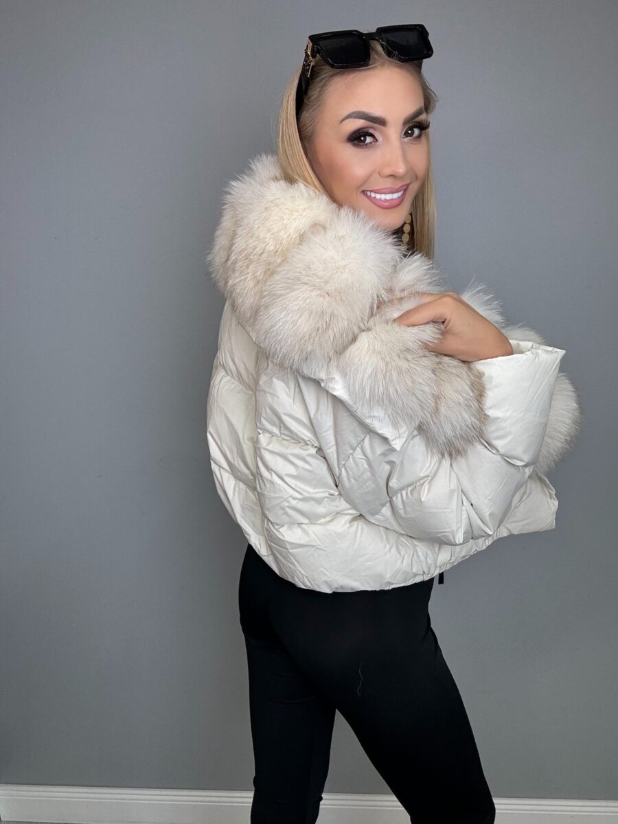 Kurtka śmietankowa z naturalnym bogatym obszyciem z lisa - obrazek 5
