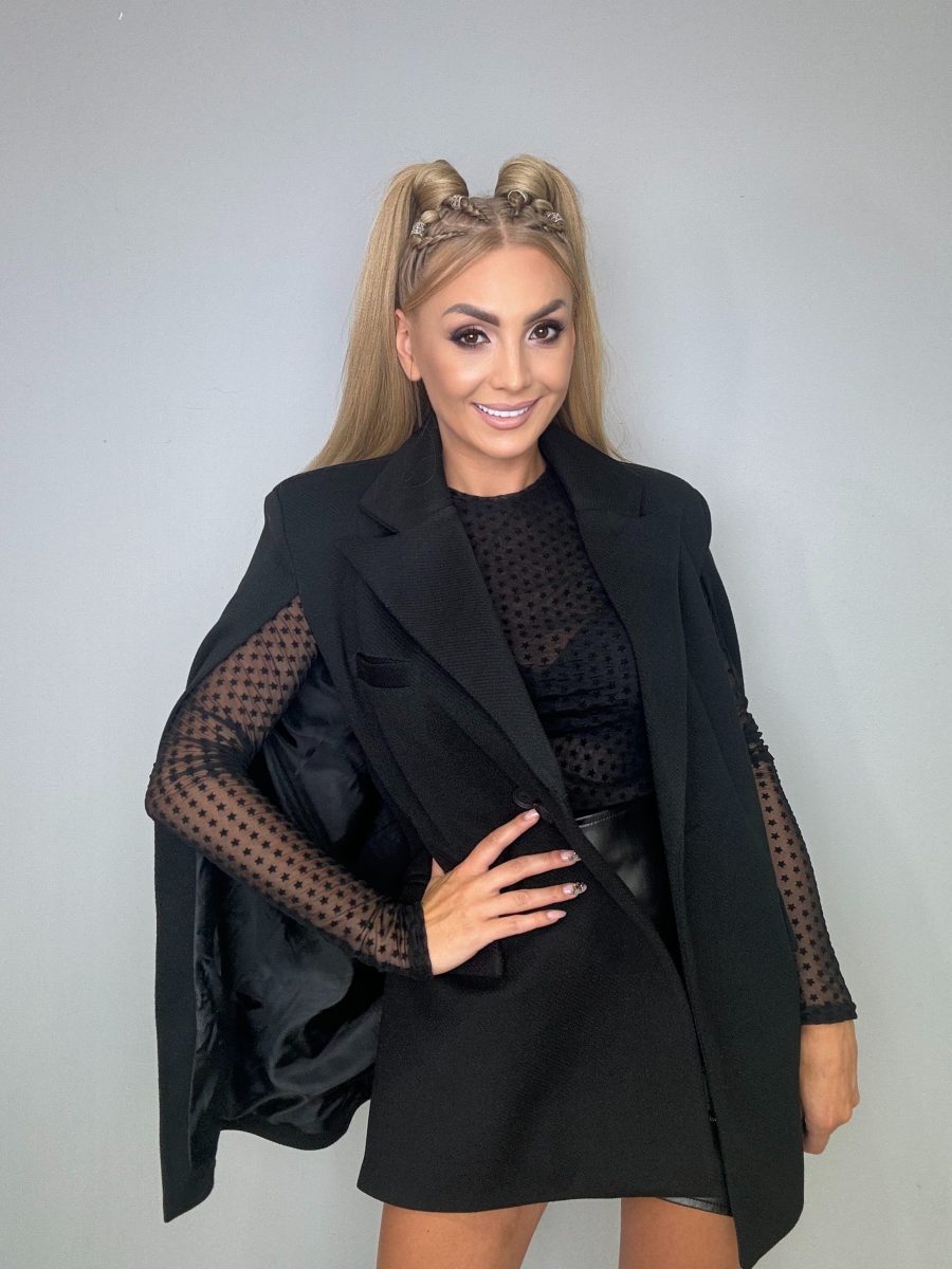 Piękna i Moda Marynarka a’la batman czarna z płaszczowego materiału La Milla 1 Marynarka a’la batman czarna z płaszczowego materiału La Milla - obrazek 1