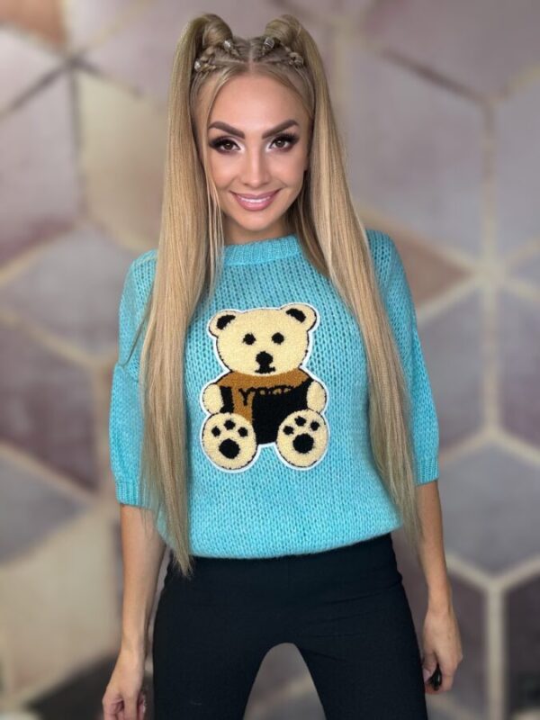 Piekna-i-Moda-Sweterek-z-misiem-baby-blue-2.jpeg Sweter z misiem różne kolory - obrazek 1