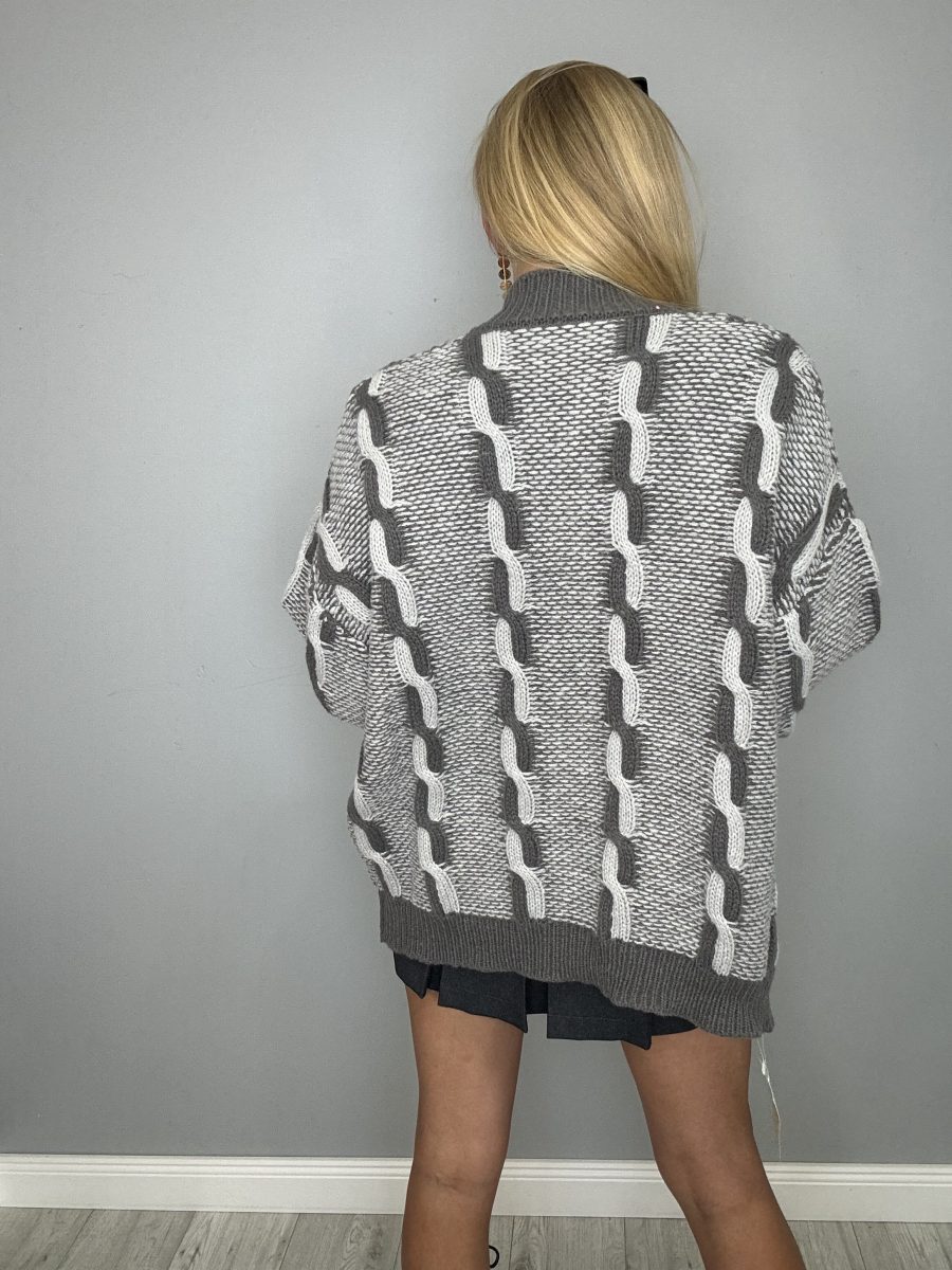 Unikatowy Kardigan zdobiony kryształkami - obrazek 4