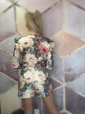 Bluzka pod poducha w kwiaty - obrazek 4