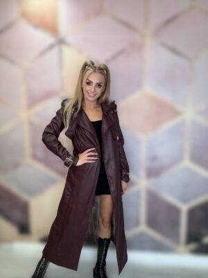 Damski płaszcz z EKO skóry bordo