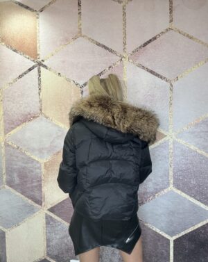 Kurtka z naturalnym futrem czarny - obrazek 4