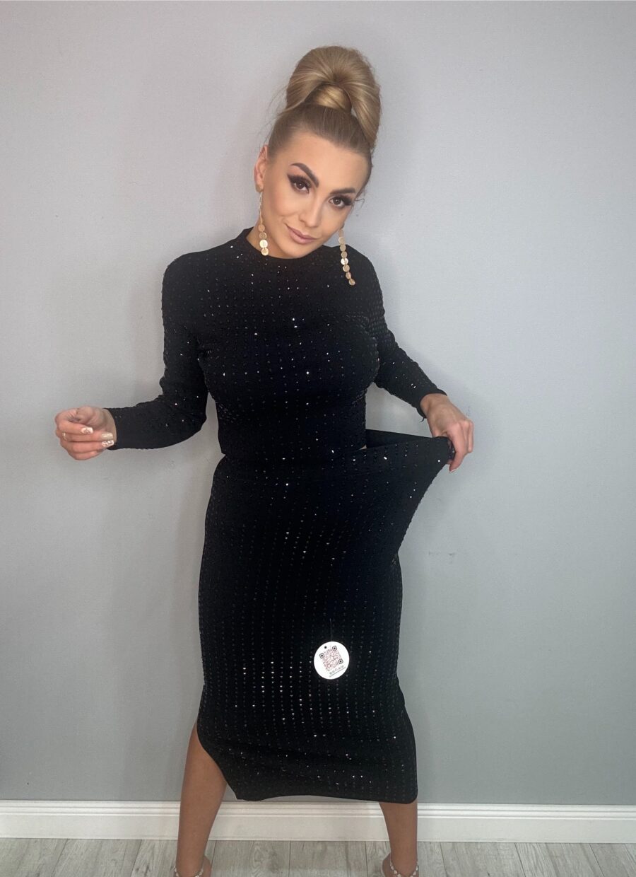 Czarny komplet prążek - spódnica z bluzka wysadzana czarnymi kamieniami - obrazek 7