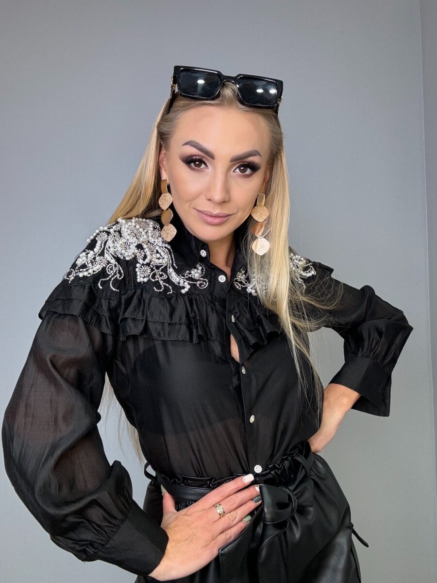 Fantastyczna czarna koszula z Bogatymi Zdobieniami 3 Fantastyczna czarna koszula z Bogatymi Zdobieniami - obrazek 1