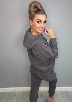 Komplet dresowy prążkowany z wyszywanym haftem szary - obrazek 5