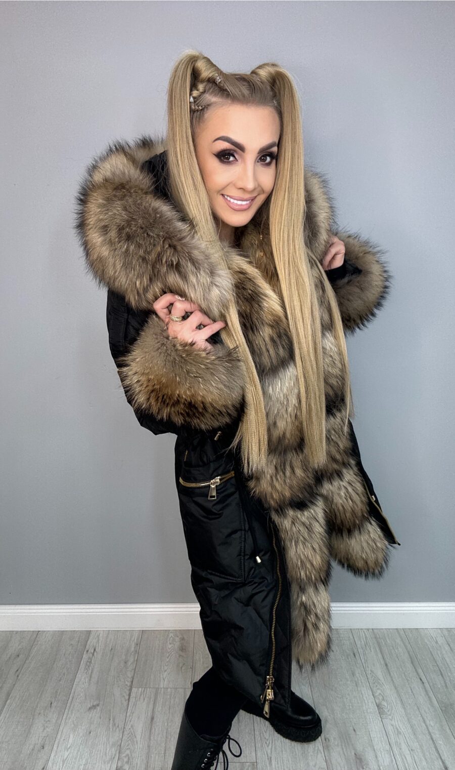 Ekskluzywna Kurtka - Parka Czarna Premium z Futrem - obrazek 3