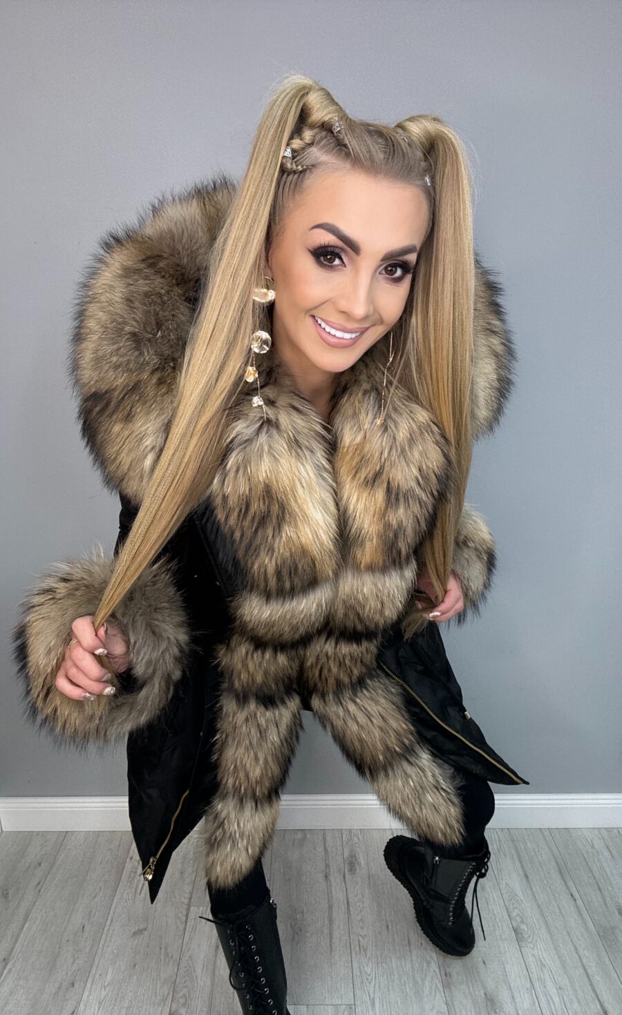 Ekskluzywna Kurtka - Parka Czarna Premium z Futrem - obrazek 7