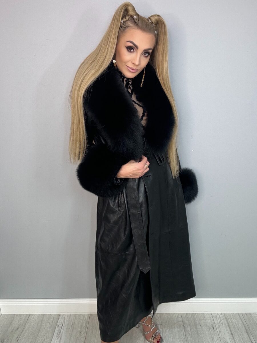 Luksusowy Płaszcz ze Skóry Cielęcej z Odpinanym czarnym Obszyciem z lisa - obrazek 1