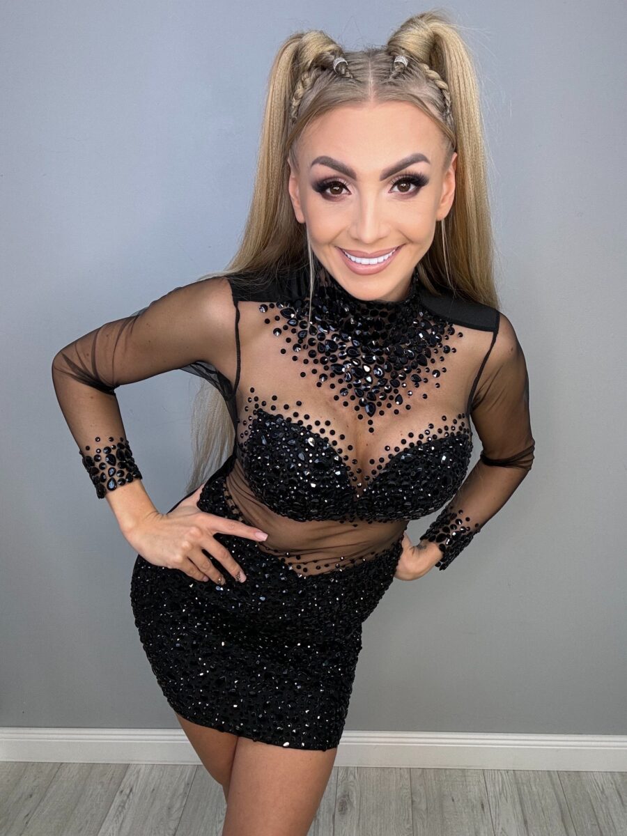 Sukienka Czarny Blask Luksusu - obrazek 6