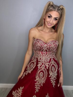 Bajkowa Suknia Księżniczki Czerwona - obrazek 9