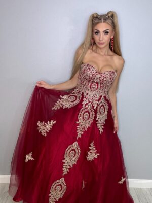 Bajkowa Suknia Księżniczki Czerwona - obrazek 5