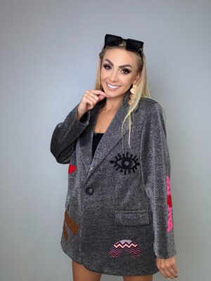 Srebrna Marynarka z Neonowymi Naszywkami - Must-Have w Twojej Garderobie - obrazek 6