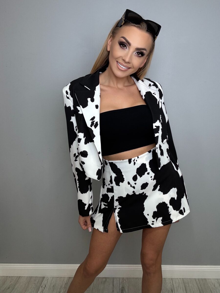 Stylowy komplet marynarka + spódniczko-spodenki  zwierzęcy print - krowa czarno biała - obrazek 2