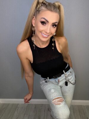 Wiosenny Blask - Spodnie Jeansowe z Cyrkoniami - obrazek 4