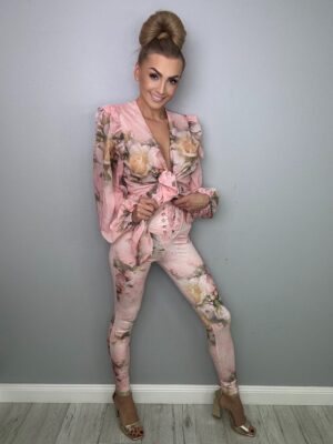 Elegancki Komplet Szyfonowy w Różowym Kwiatowym Motywie La Diva - obrazek 16