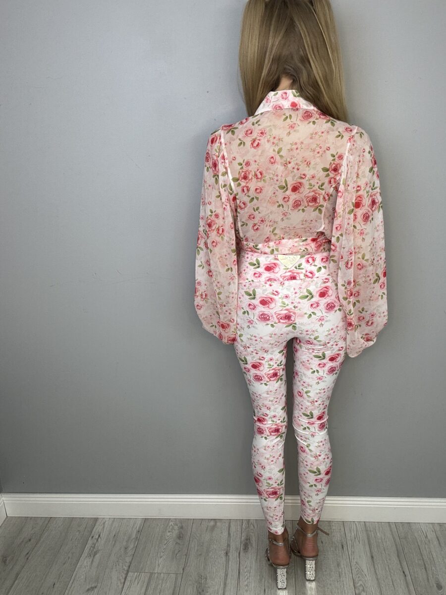 Elegancki komplet w romantycznym kwiatowym wydaniu - obrazek 7