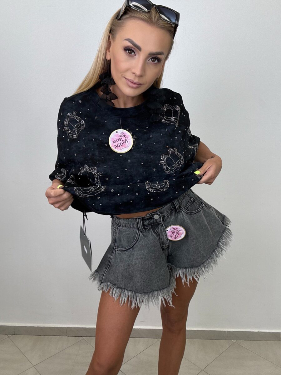 img_9742 Spodenki jeansowe z frędzlami poszarpane – kolor szary S - obrazek 1