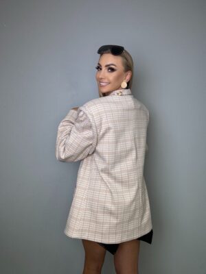 Płaszcz La Milla beżowo-biała pepitka z czerwoną podszewką - obrazek 6